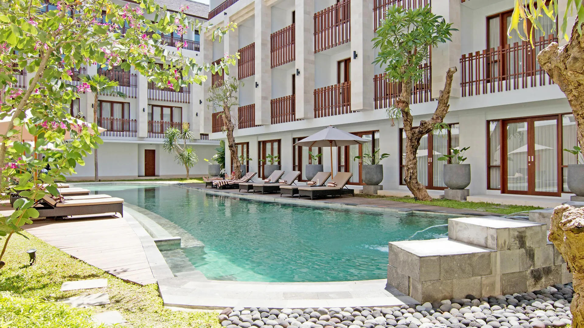 Zen Rooms Benesari 6 Legian Kuta Kuta  Hotel